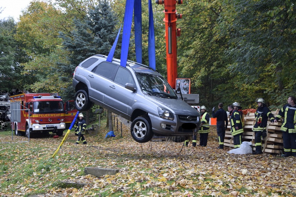 Einsatz BF Koeln PKW im See Koeln Esch P140.JPG - Miklos Laubert